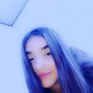 Meet your Posher, Jillian